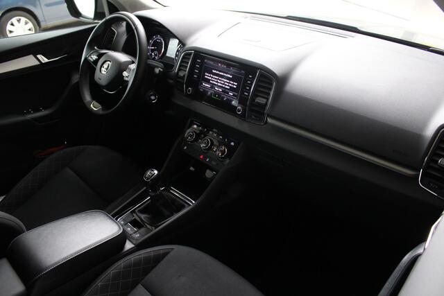 Skoda Karoq 1.0 TSI Business Edition Navigatie | climate Control | Stoelverwarming |