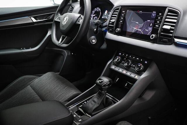 Skoda Karoq 1.5 TSI ACT Style Business | SPORTSTUUR | STOELVERWARMING | DRAADLOZE LADER | DAB | APPLE | CAMERA