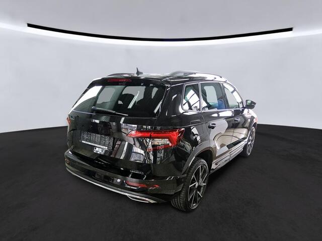 Skoda Karoq 1.5 TSI 150pk Automaat Sportline Business / Trekhaak / 19 inch l.m. / Travel Assist