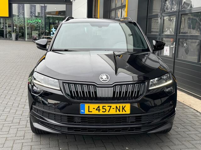 Skoda Karoq 1.5 TSI Sportline Business Panodak Camera Trekhaak wegklapbaar