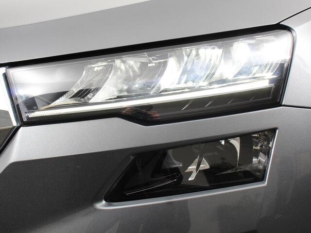 Skoda Karoq 1.5 TSI 150pk DSG ACT Selection Navigatie Apple Carplay/Android Auto Camera Parkeer sensoren Adaptieve Cruise Control Lichtmetalen Velgen Digitale Cockpit