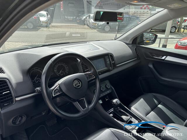 Skoda Karoq 1.0 TSI Ambition AUTOMAAT, elek. a.klep, leer, standkachel, UNIEKE kleur