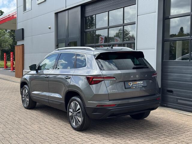 Skoda Karoq 1.5 TSI DSG ACT Business Edition Rijklaarprijs Incl. afleveringsbeurt en 12 maanden BOVAG-garantie | Adaptive Cruise Control | Achteruitrijcamera | Apple Carplay/Android auto | Chroompakket |