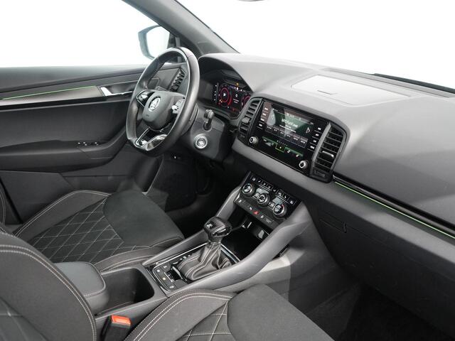 Skoda Karoq 1.5 TSI ACT Sportline Business | Pano | Zwenkhaak | Winterpakket | Camera | ACC |