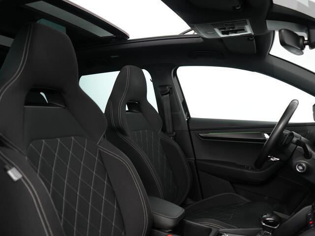 Skoda Karoq 1.5 TSI ACT Sportline Business | Pano | Zwenkhaak | Winterpakket | Camera | ACC |