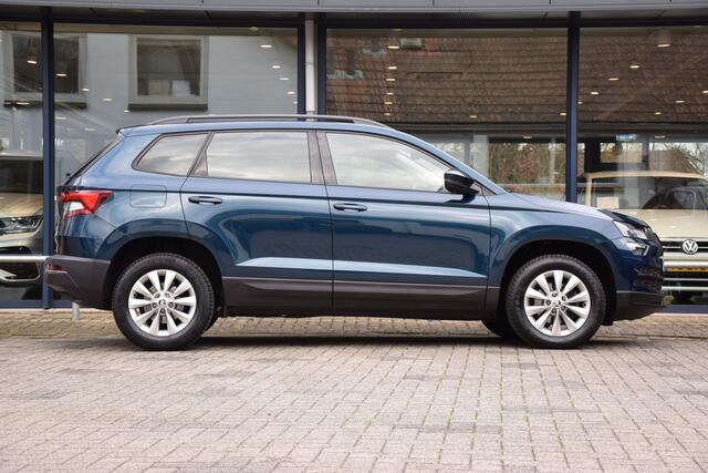 Skoda Karoq 1.0 TSI 110PK Business Edition | Rijklaar incl. BOVAG Garantie | Org. NL | Trekhaak | Navigatie | Apple Carplay/Android Auto | PDC Achter | Cruise & Climate Control |
