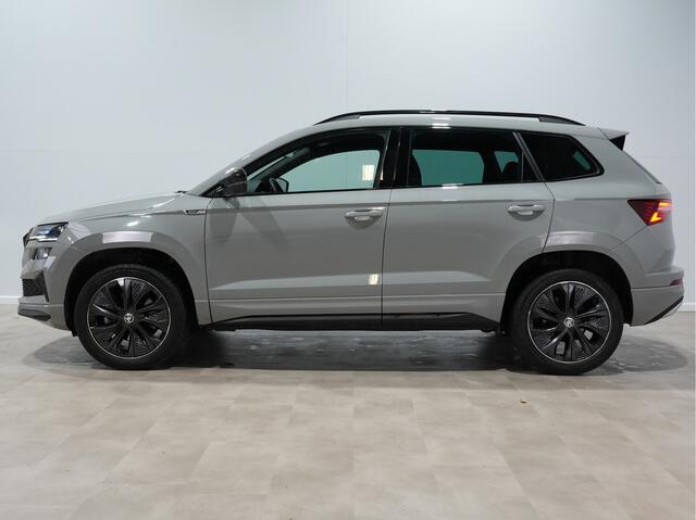 Skoda Karoq 1.5 TSI ACT 150pk DSG Sportline Business / Camera / Matrix-LED / Keyless / Navigatie / Demonstratieauto