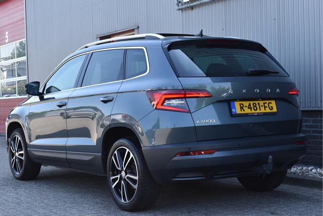 Skoda Karoq 1.5 TSI ACT Business Edition Plus Panorama, Wegkl. trekhaak, Adaptive cruise, Stoelverwarming voor/achter, Camera,