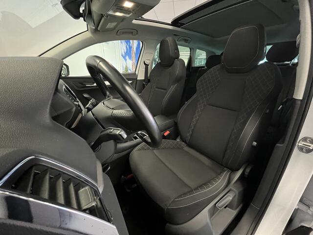 Skoda Karoq 1.0 TSI Business Edition | Trekhaak | Pano | Stoel & Stuur verwarming |