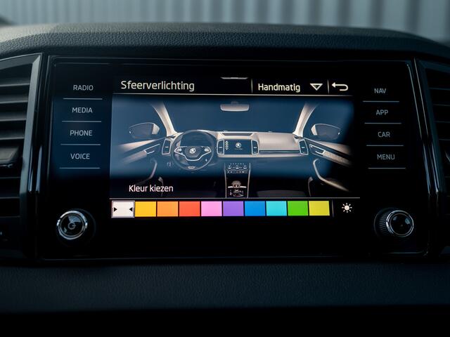 Skoda Karoq 1.5 TSI ACT Sportline Business | Panodak | Trekhaak wegkl. | Stoel geheugen | Leder | Prijs Rijklaar!!