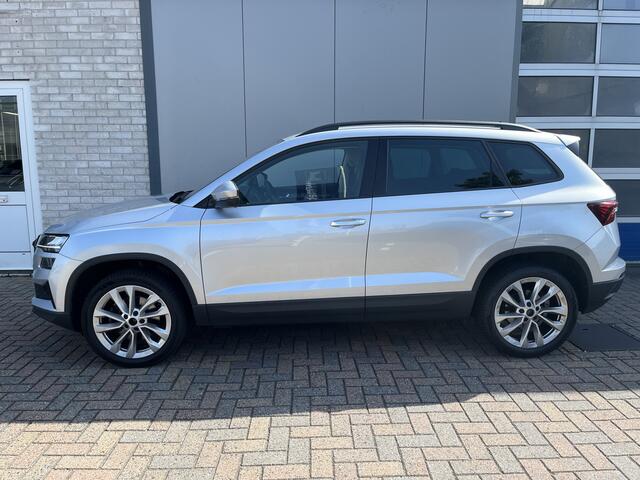 Skoda Karoq 1.5 TSI ACT Style / AUTOMAAT/ TREKHAAK/ DIGITAL DASH/ NAVI/ SMARTLINK/ PARK. SENSOREN + CAMERA/ CLIMATE/ STOELVERWARMING