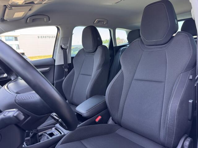 Skoda Karoq 1.5 TSI ACT Business Edition | Climate Control | DAB+ | LED verlichting | Achteruitrijcamera