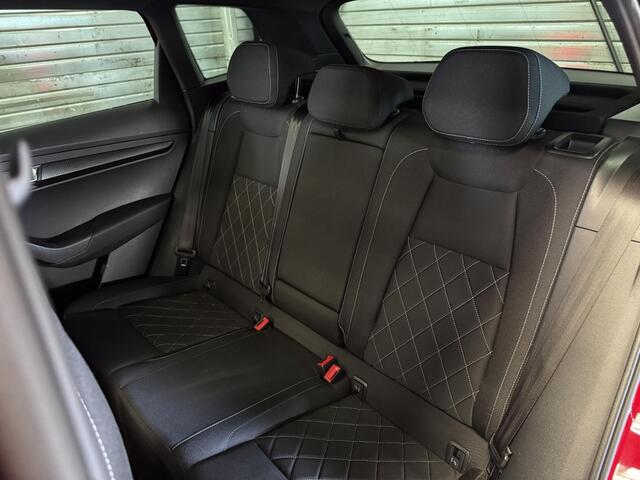 Skoda Karoq 1.5 TSI ACT Sportline | Panodak | Trekhaak | Stoelverwarming |