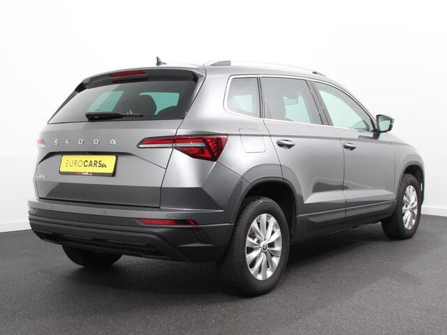 Skoda Karoq 1.5 TSI 150pk DSG Ambition Navigatie Apple Carpla/Android Auto Camera Climate Control Adaptieve Cruise control Lichtmetalen Velgen