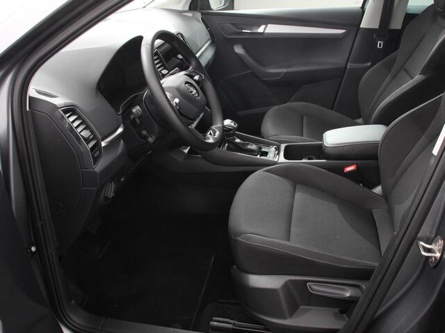 Skoda Karoq 1.5 TSI 150pk DSG Ambition Navigatie Apple Carpla/Android Auto Camera Climate Control Adaptieve Cruise control Lichtmetalen Velgen