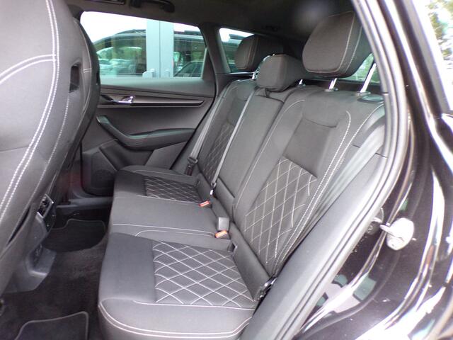 Skoda Karoq 1.5 TSI ACT Sportline Business Pano Trekhaak Carplay Navi Bomvol!!!