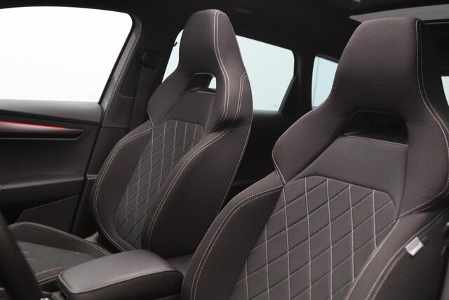 Skoda Karoq 1.5 TSI 150 PK ACT Sportline Automaat, Panoramadak, Canton Sound, Adap. Cruise Control, Stoelverwarming