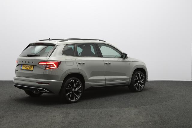 Skoda Karoq 1.5 TSI 150 PK ACT Sportline Automaat, Panoramadak, Canton Sound, Adap. Cruise Control, Stoelverwarming
