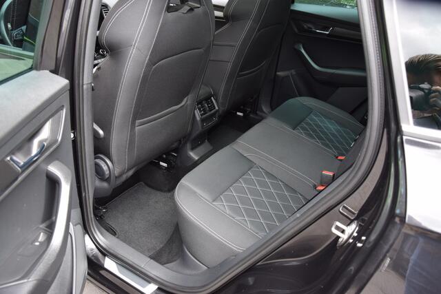 Skoda Karoq 2.0 TSI 4x4 Sportline Business DSG Automaat | BOVAG Garantie | Unieke Auto! | Trekhaak | Panoramadak | Camera | Adaptive Cruise Control | 19'' Velgen | Stoelverwarming | Canton |