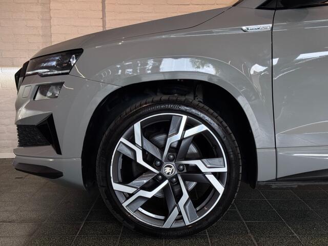 Skoda Karoq 1.5 TSI Sportline Business Trekhaak Stoel- en stuurverw 19''