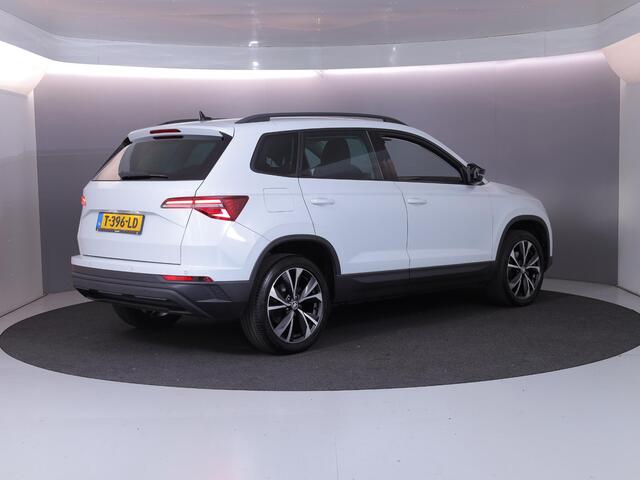 Skoda Karoq 1.5 TSI ACT Business Edition 150 pk Automaat (DSG) | Navigatie | Trekhaak (wegklapbaar) | Parkeersensoren achter | Adaptieve cruise control | Stoel/stuur verwarming |