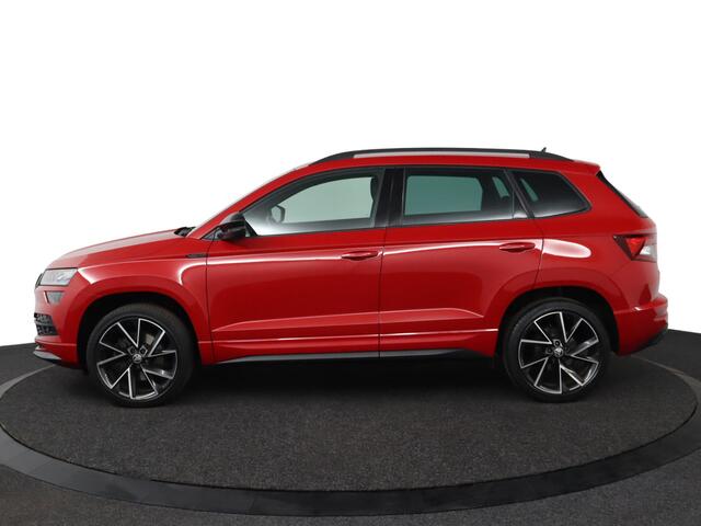 Skoda Karoq 1.5 TSI ACT Sportline Business | Trekhaak | Stoelverwarming | All Season Banden | Navigatie |