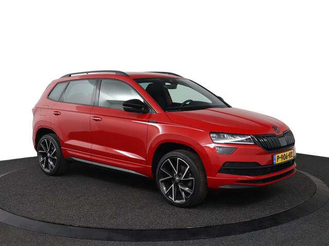 Skoda Karoq 1.5 TSI ACT Sportline Business | Trekhaak | Stoelverwarming | All Season Banden | Navigatie |