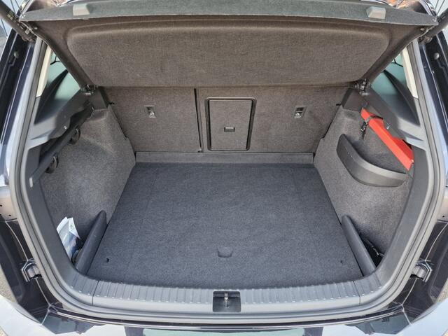 Skoda Karoq 1.5 TSI Business Edition | Automaat | Panoramadak | Trekhaak