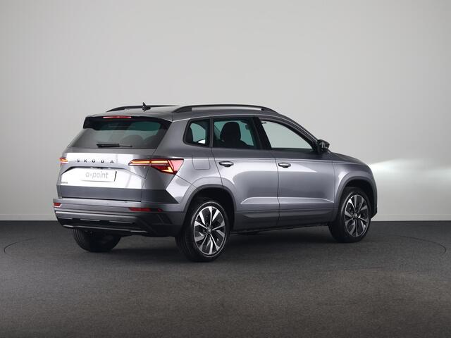 Skoda Karoq 1.5 TSI ACT Business Edition Ultimate | Trekhaak | Stoel- en stuurverwarming | Adaptive cruise control | lichtemetalen velgen 18" |