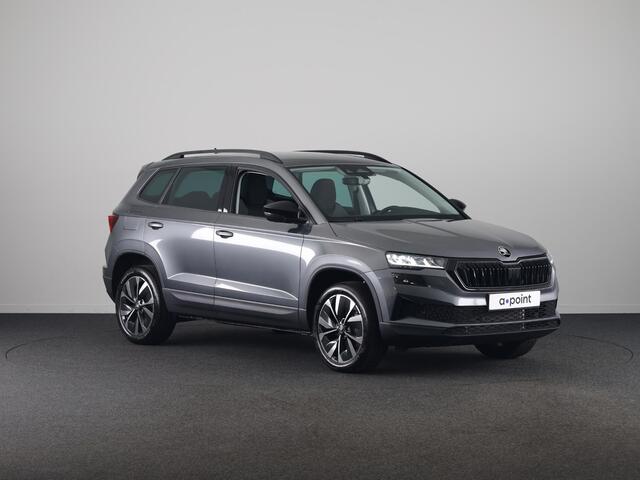 Skoda Karoq 1.5 TSI ACT Business Edition Ultimate | Trekhaak | Stoel- en stuurverwarming | Adaptive cruise control | lichtemetalen velgen 18" |