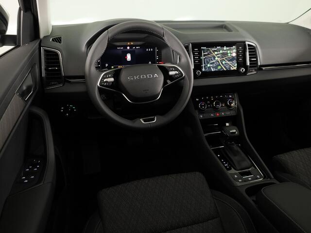 Skoda Karoq 1.5 TSI ACT Business Edition Ultimate | Trekhaak | Stoel- en stuurverwarming | Adaptive cruise control | lichtemetalen velgen 18" |