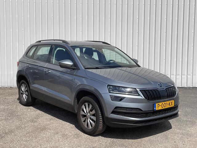 Skoda Karoq 1.5 TSI ACT Business Edition | Trekhaak | Parkeersensoren achter | Stoelverwarming | Climate Control | Apple Carplay & Android Auto