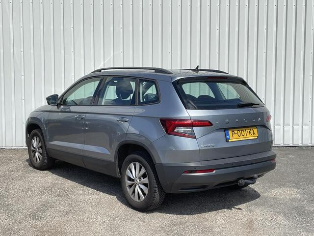 Skoda Karoq 1.5 TSI ACT Business Edition | Trekhaak | Parkeersensoren achter | Stoelverwarming | Climate Control | Apple Carplay & Android Auto