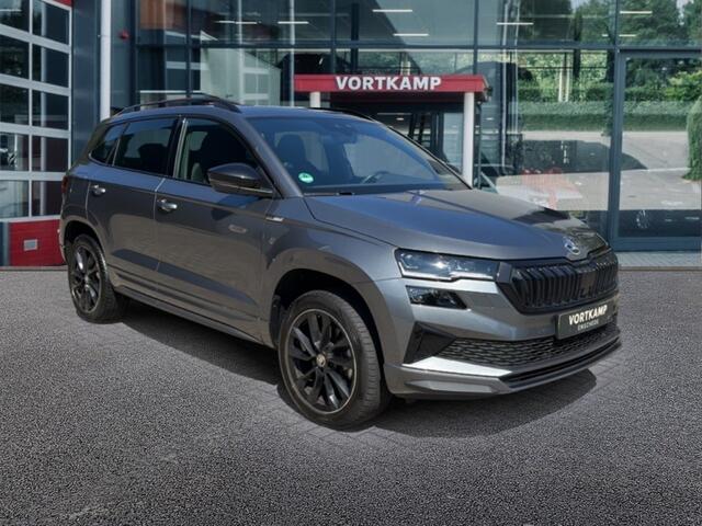 Skoda Karoq 1.5 TSI DSG SPORTLINE TREKHAAK/PANO-DAK/CAMERA/ELEK-KLEP/ACC/STOELVERW