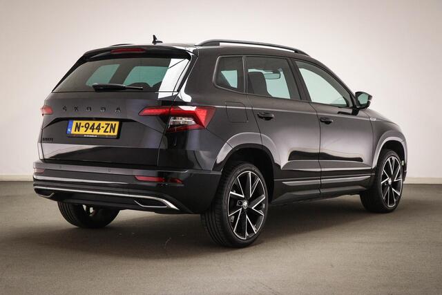 Skoda Karoq 1.5 TSI ACT Sportline Business | STOEL / STUUR- VERWARMING | DAB | APPLE | CAMERA | TREKHAAK | 19"