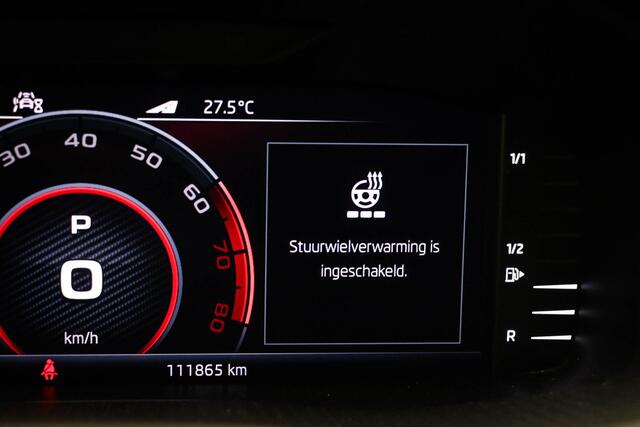 Skoda Karoq 1.5 TSI ACT Sportline Business | STOEL / STUUR- VERWARMING | DAB | APPLE | CAMERA | TREKHAAK | 19"
