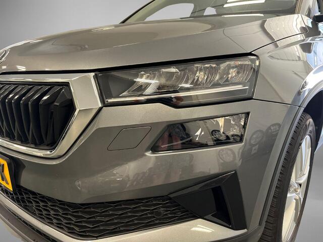 Skoda Karoq 1.5 TSI ACT 150pk DSG Business Edition · Camera · Inklap. Trekhaak · Keyless · Stuur- & Stoelverwarming · Apple/Android Car Play · ACC · Garantie t/m 02-07-2028 of 100.000km