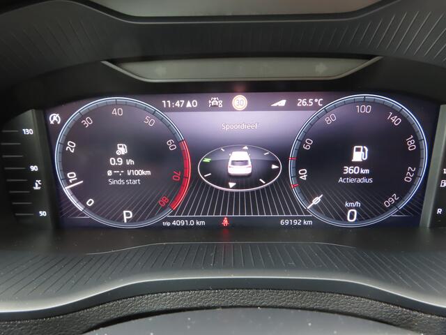 Skoda Karoq 1.5 TSI ACT Sportline Business | trekhaak wegklapbaar | verwarmbare voorruit | DCC | voorstoelen + achterbank verwarmd