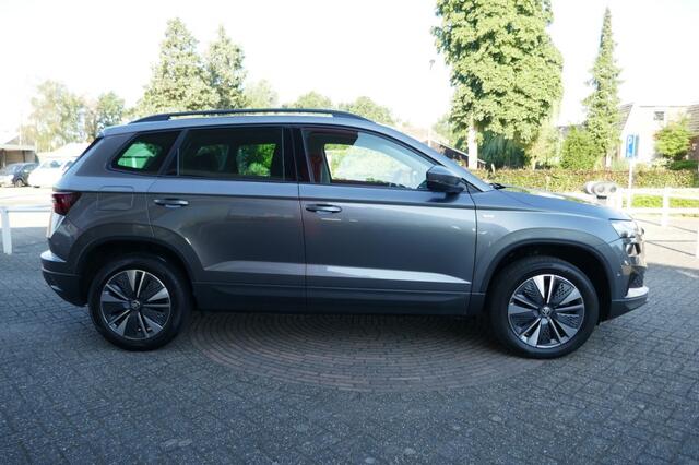 Skoda Karoq 1.5 TSI BUSINESS EDITION PLUS 150 PK CAMERA/NAVI/ACC/WINTERPAKKET