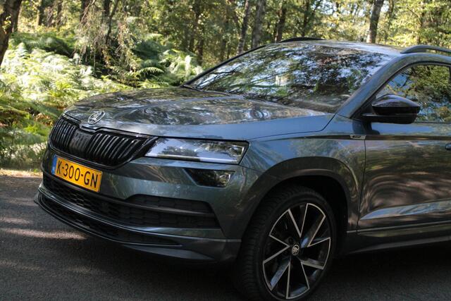 Skoda Karoq 1.5 TSI ACT Sportline Business | Trekhaak | Carplay | Elek. klep | Virtual