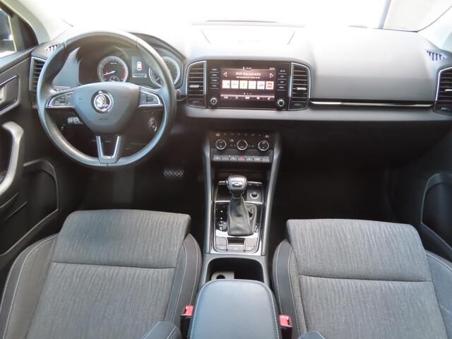 Skoda Karoq 1.5 TSI ACT Style DSG | stoelverwarming | adaptive cruise | full led | parkeersensoren voor + achter | DAB