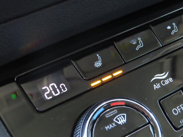 Skoda Karoq 1.5 TSI ACT Style DSG | stoelverwarming | adaptive cruise | full led | parkeersensoren voor + achter | DAB