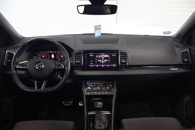 Skoda Karoq 1.5 TSI Sportline Business 150pk DSG | Trekhaak | Panoramadak