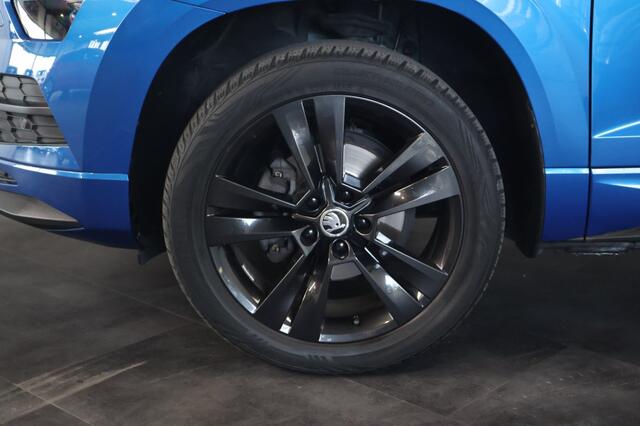 Skoda Karoq 1.5 TSI Sportline Business 150pk DSG | Trekhaak | Panoramadak
