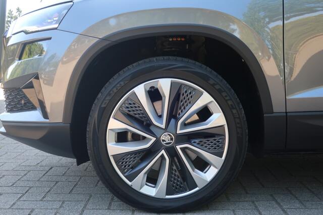 Skoda Karoq 1.5 TSI, Stoelverwarm. voor+achter, Matrix kopl, Keyless, CarPlay/Android etc.