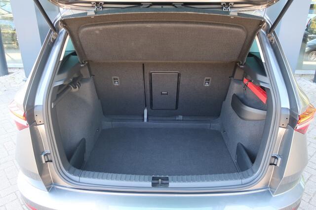 Skoda Karoq 1.5 TSI, Stoelverwarm. voor+achter, Matrix kopl, Keyless, CarPlay/Android etc.