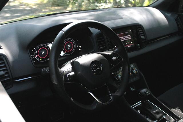 Skoda Karoq 1.5 TSI ACT Sportline Business | Trekhaak | Carplay | Elek. klep | Virtual
