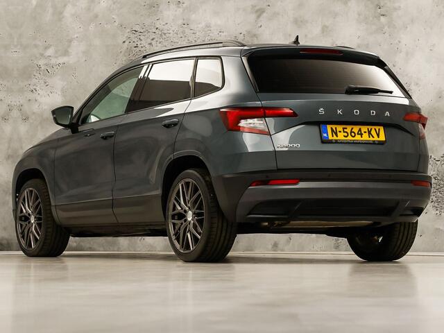 Skoda Karoq 1.5 TSI ACT Sport 150Pk (APPLE CARPLAY, CLIMATE, STOELVERWARMING, GETINT GLAS, SPORTSTOELEN, PARKEERSENSOREN, CRUISE, NIEUWSTAAT)