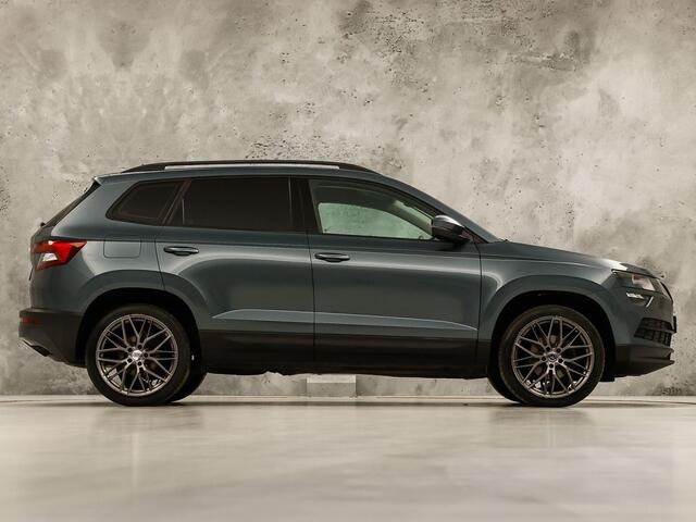 Skoda Karoq 1.5 TSI ACT Sport 150Pk (APPLE CARPLAY, CLIMATE, STOELVERWARMING, GETINT GLAS, SPORTSTOELEN, PARKEERSENSOREN, CRUISE, NIEUWSTAAT)