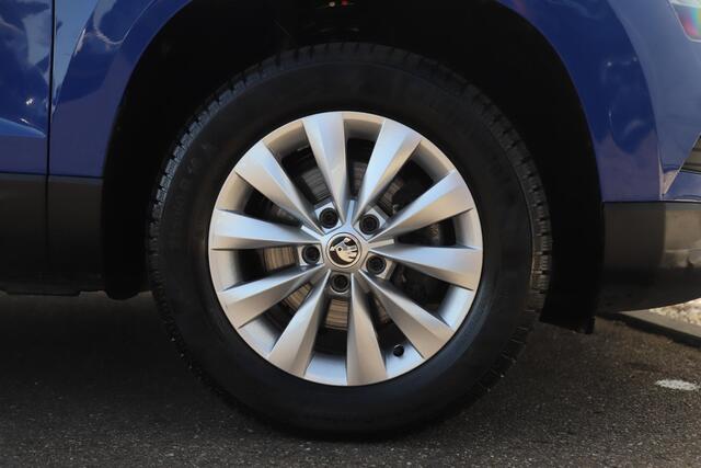 Skoda Karoq 1.0 TSI Business Edition Trekhaak Navigatie Carplay Android Climate Adaptive Cruise LMV Parkeersensor